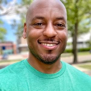 Meet your Posher, Husani